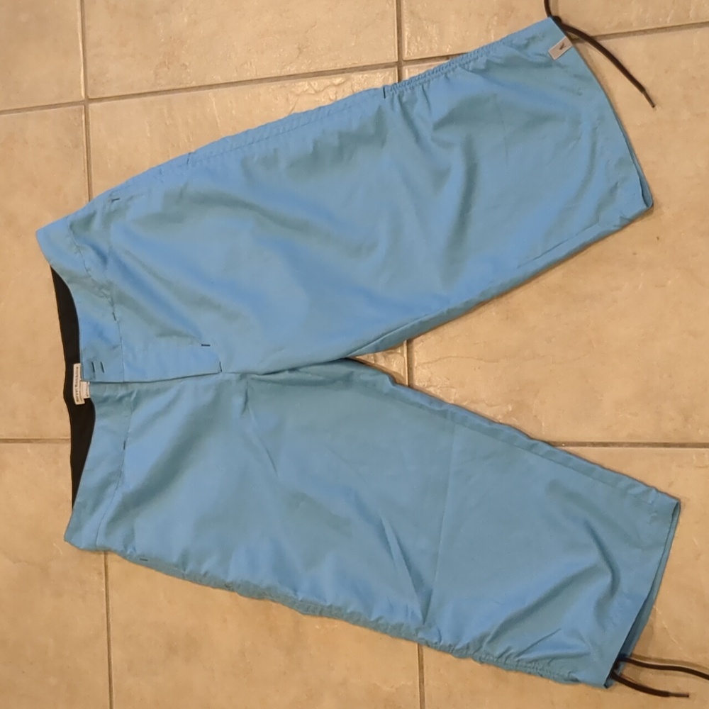 Royal Robbins Blue Clam Digger Capris Size 10